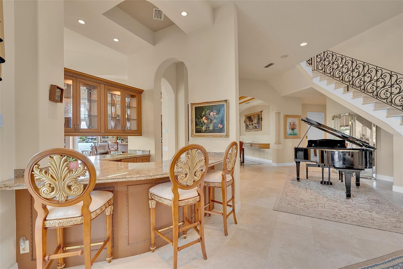A4695466 Property Photo