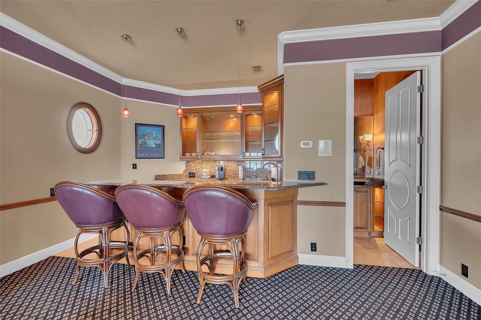 A4695466 Property Photo