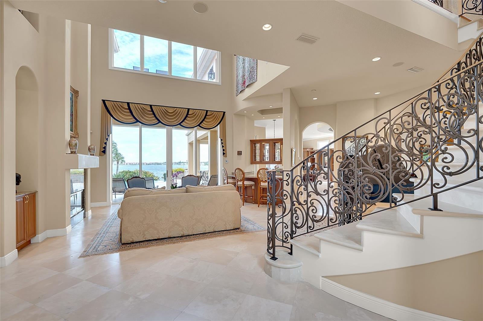 A4695466 Property Photo