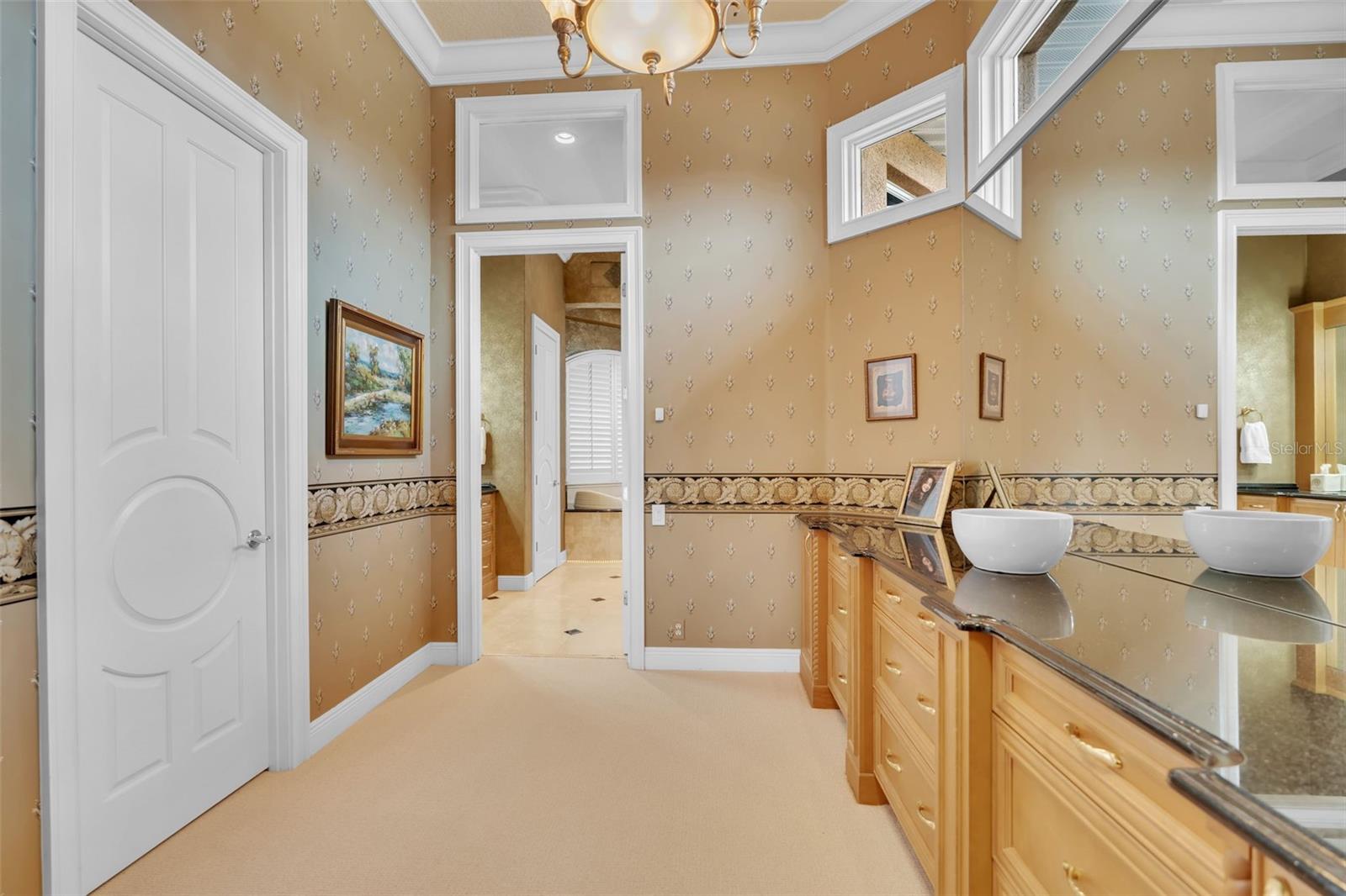 A4695466 Property Photo