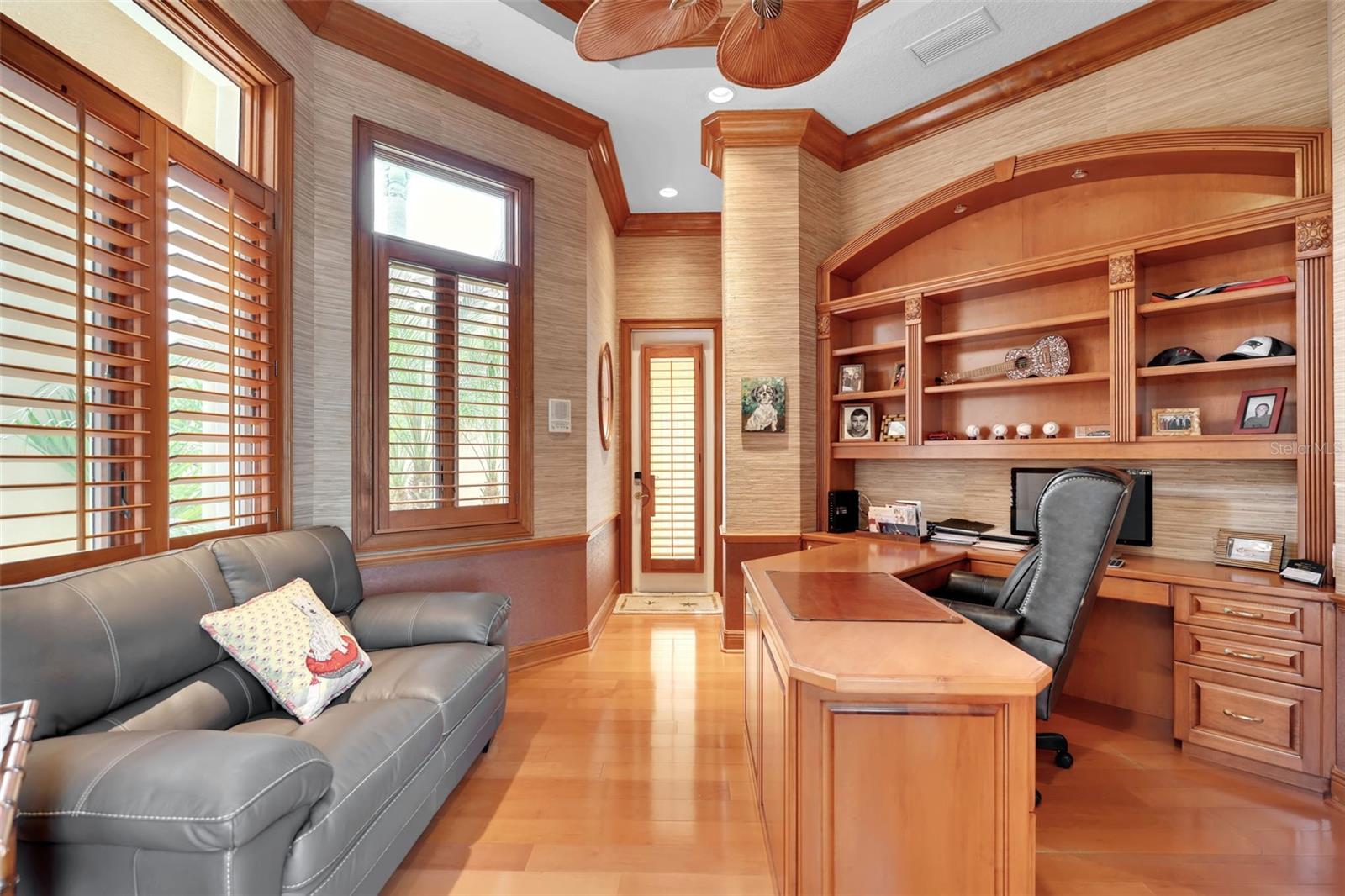 A4695466 Property Photo
