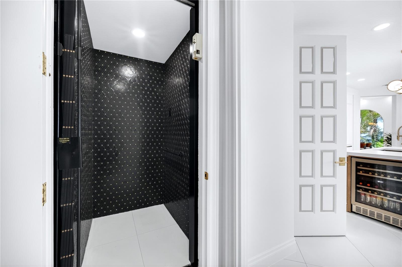 A4695510 Property Photo