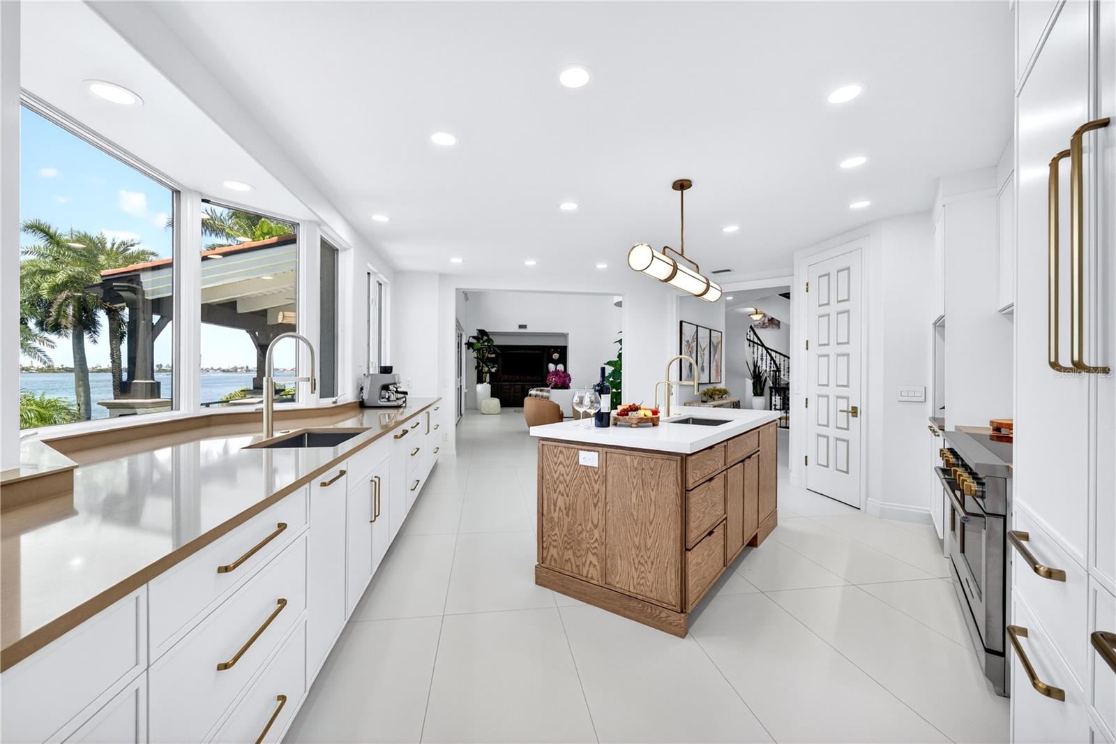 A4695510 Property Photo