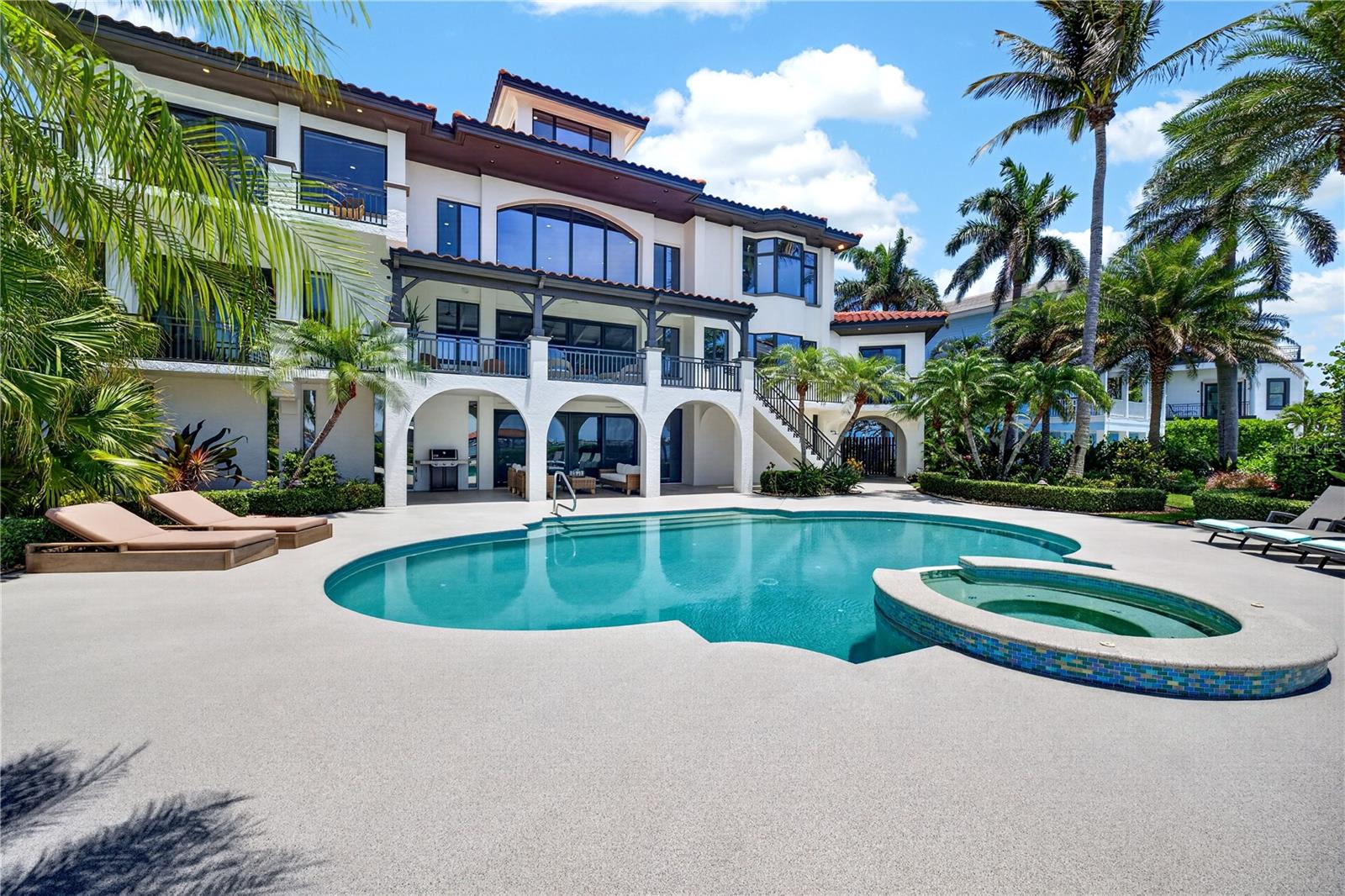 A4695510 Property Photo