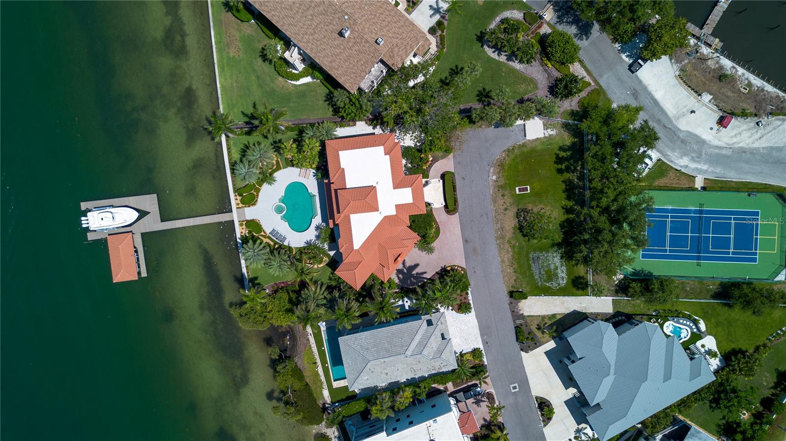A4695510 Property Photo