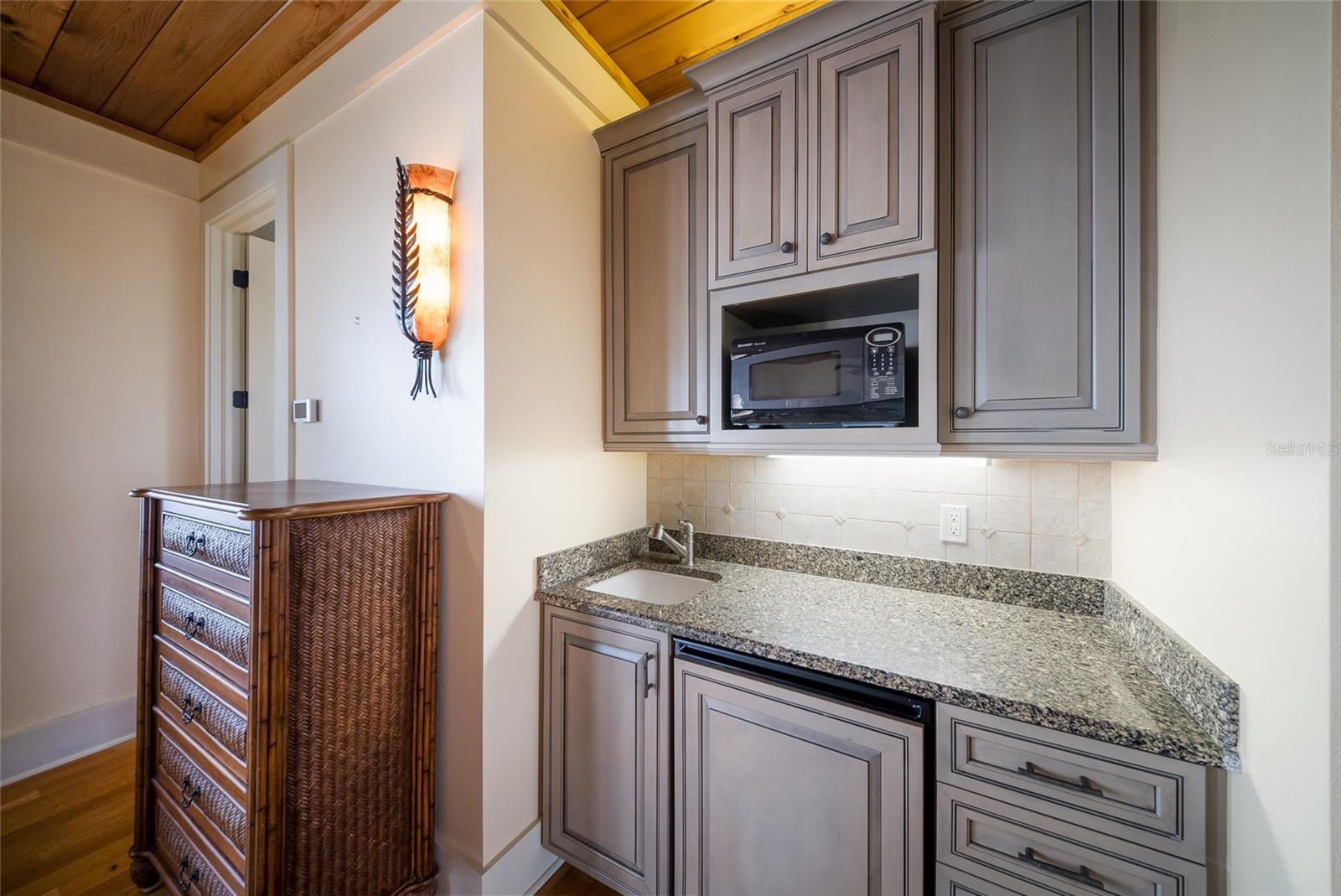 A4695861 Property Photo