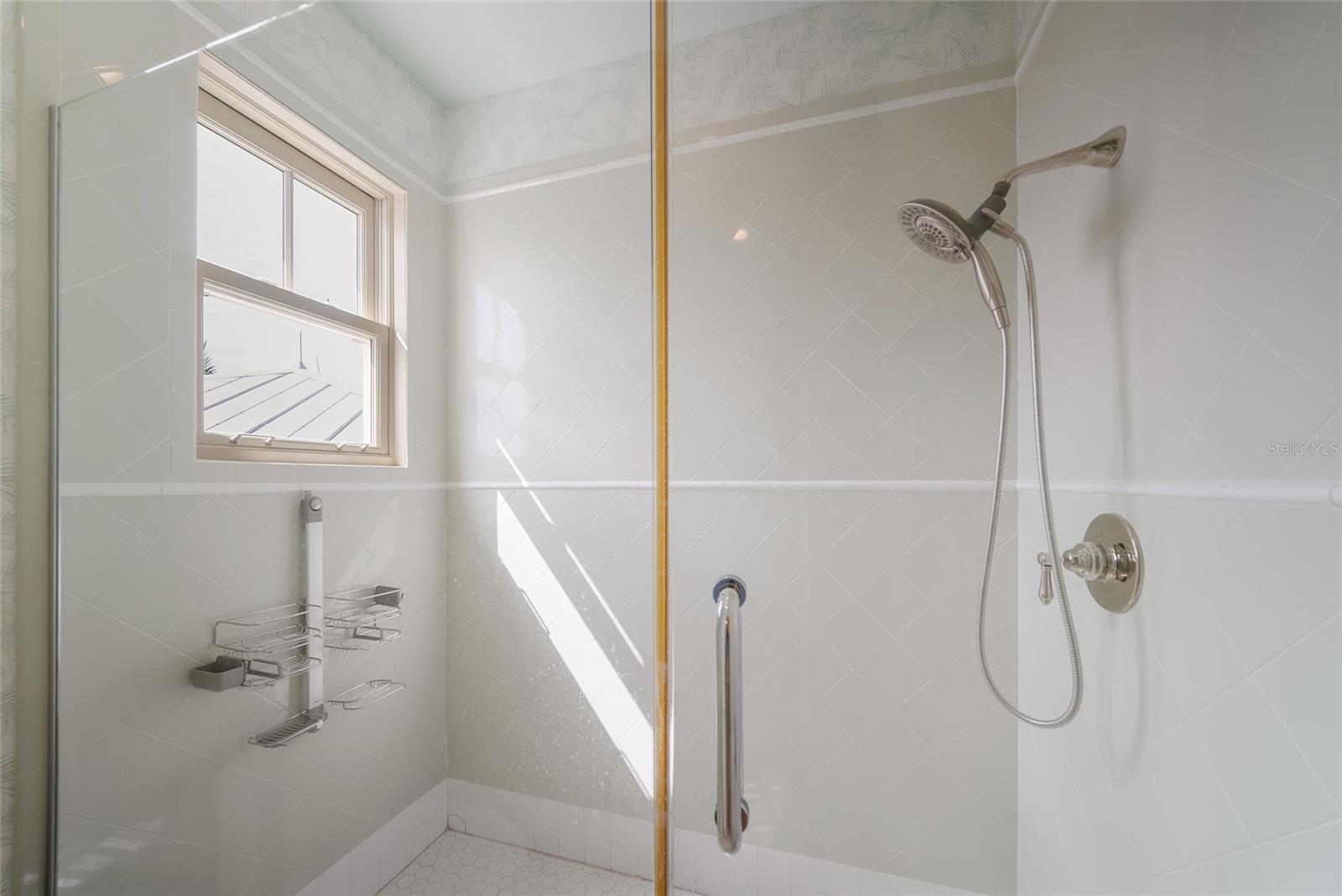 A4695861 Property Photo