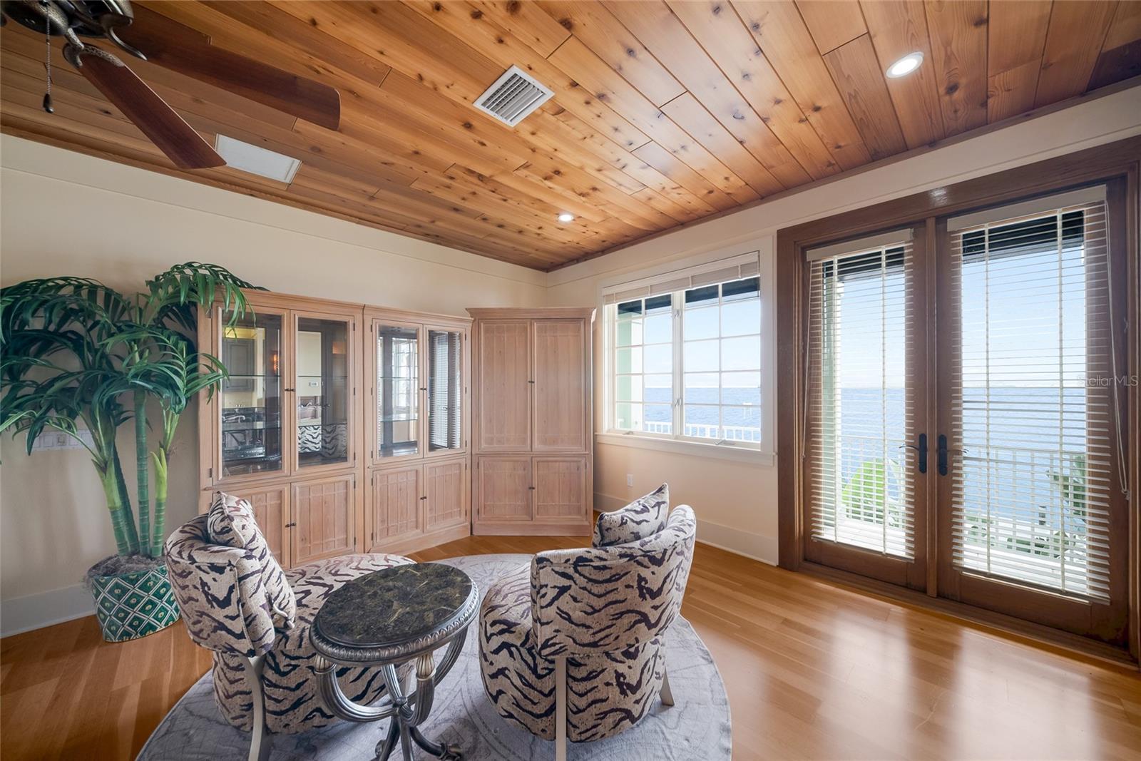 A4695861 Property Photo