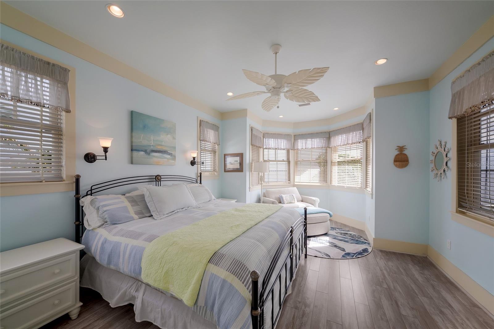 A4695861 Property Photo