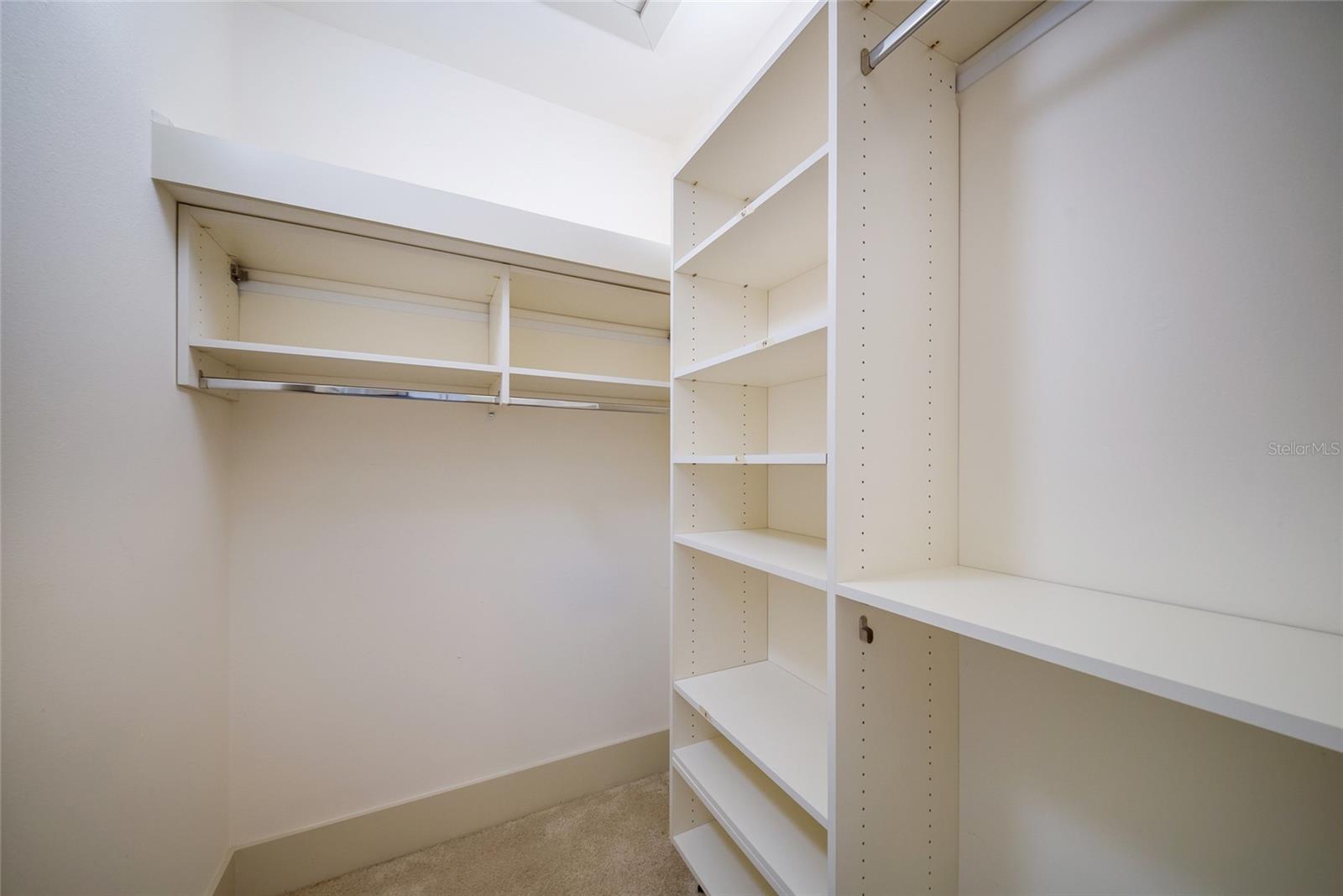 A4695861 Property Photo