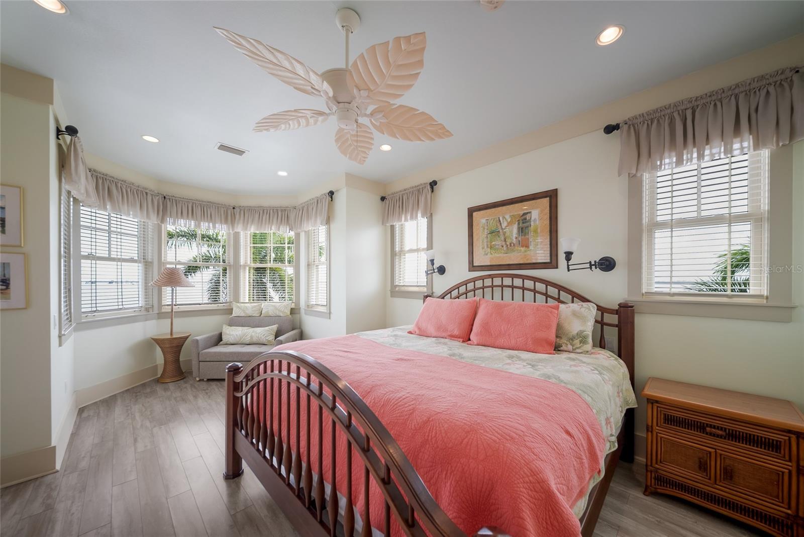 A4695861 Property Photo