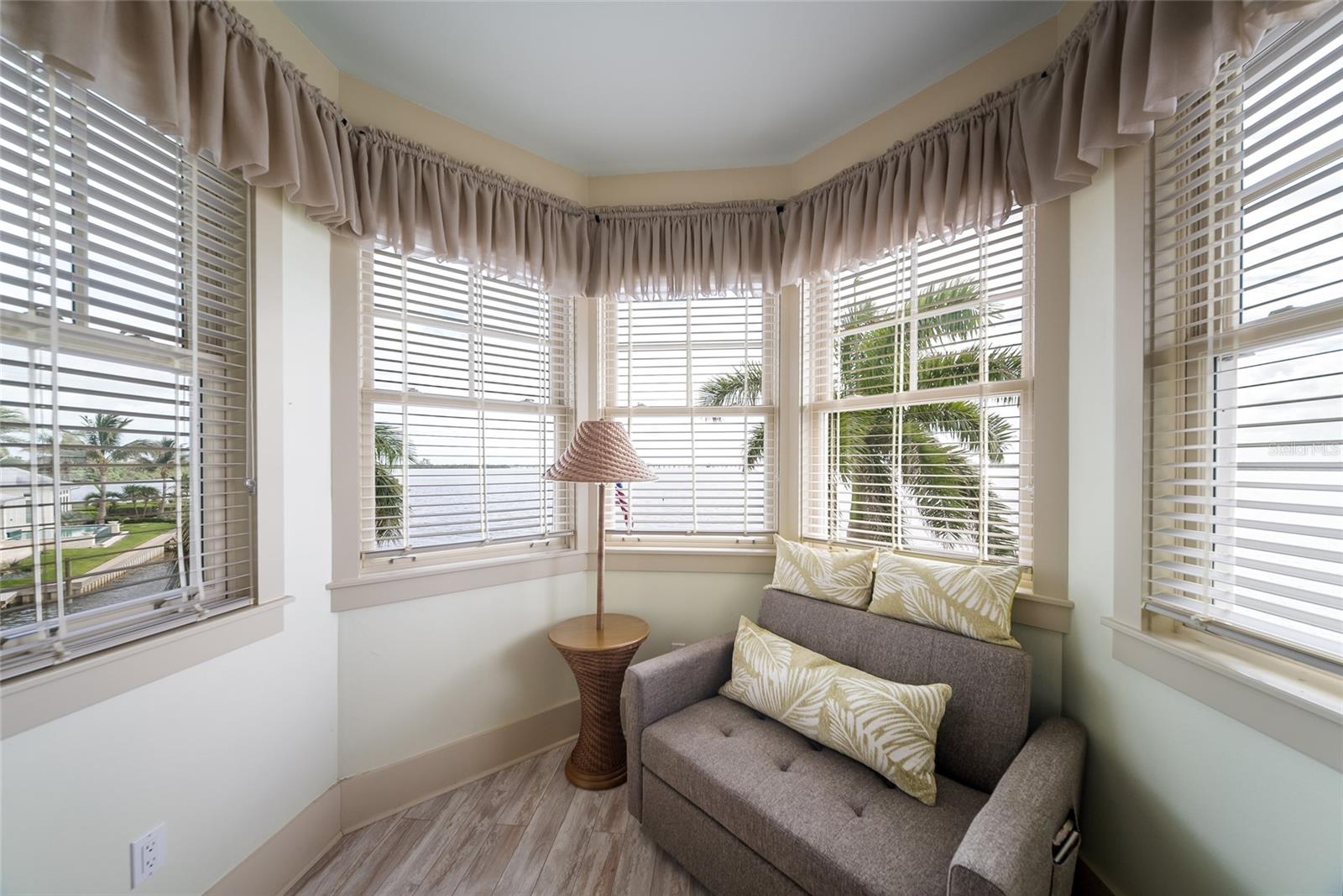 A4695861 Property Photo