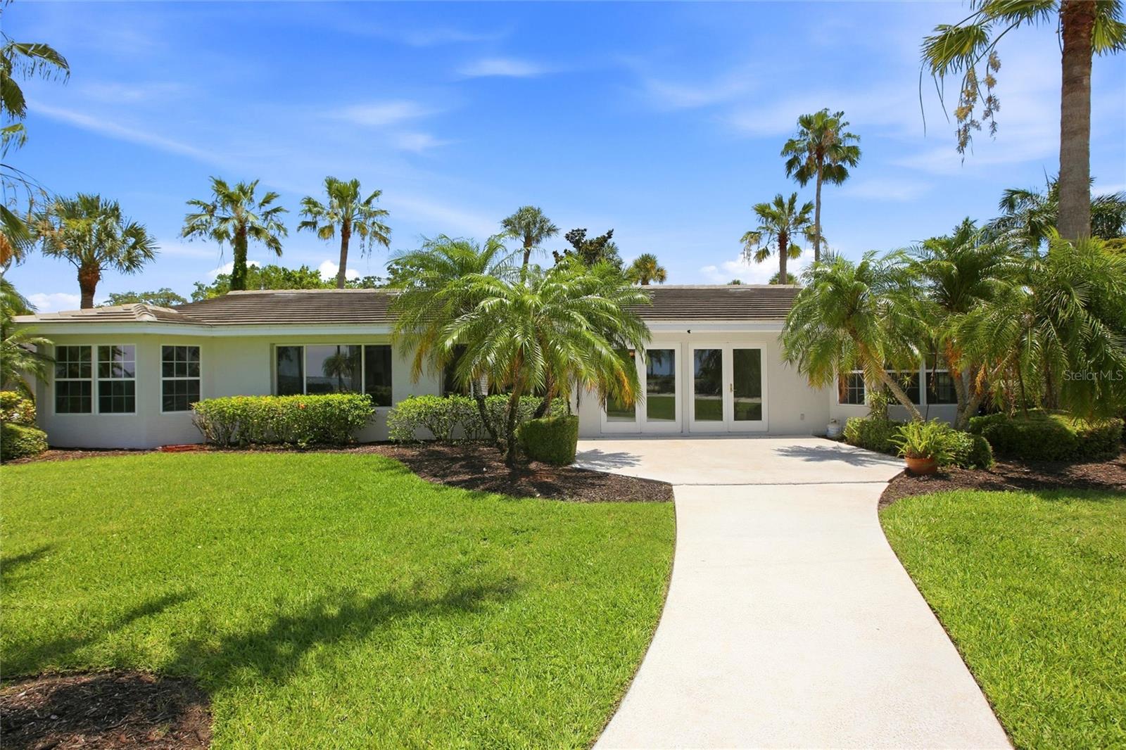 A4695898 Property Photo