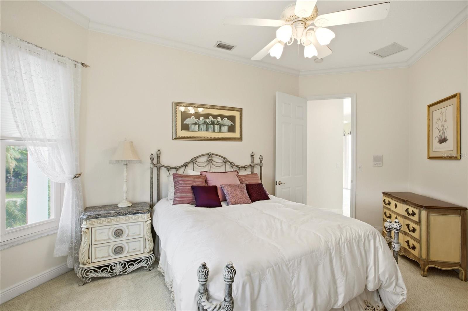 A4695898 Property Photo