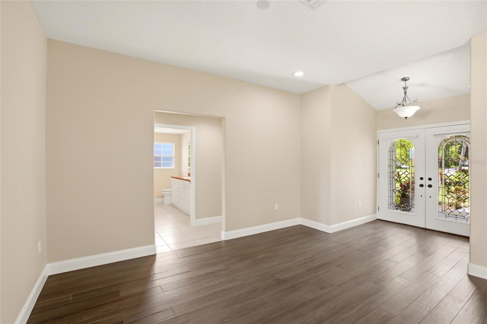 A4695898 Property Photo