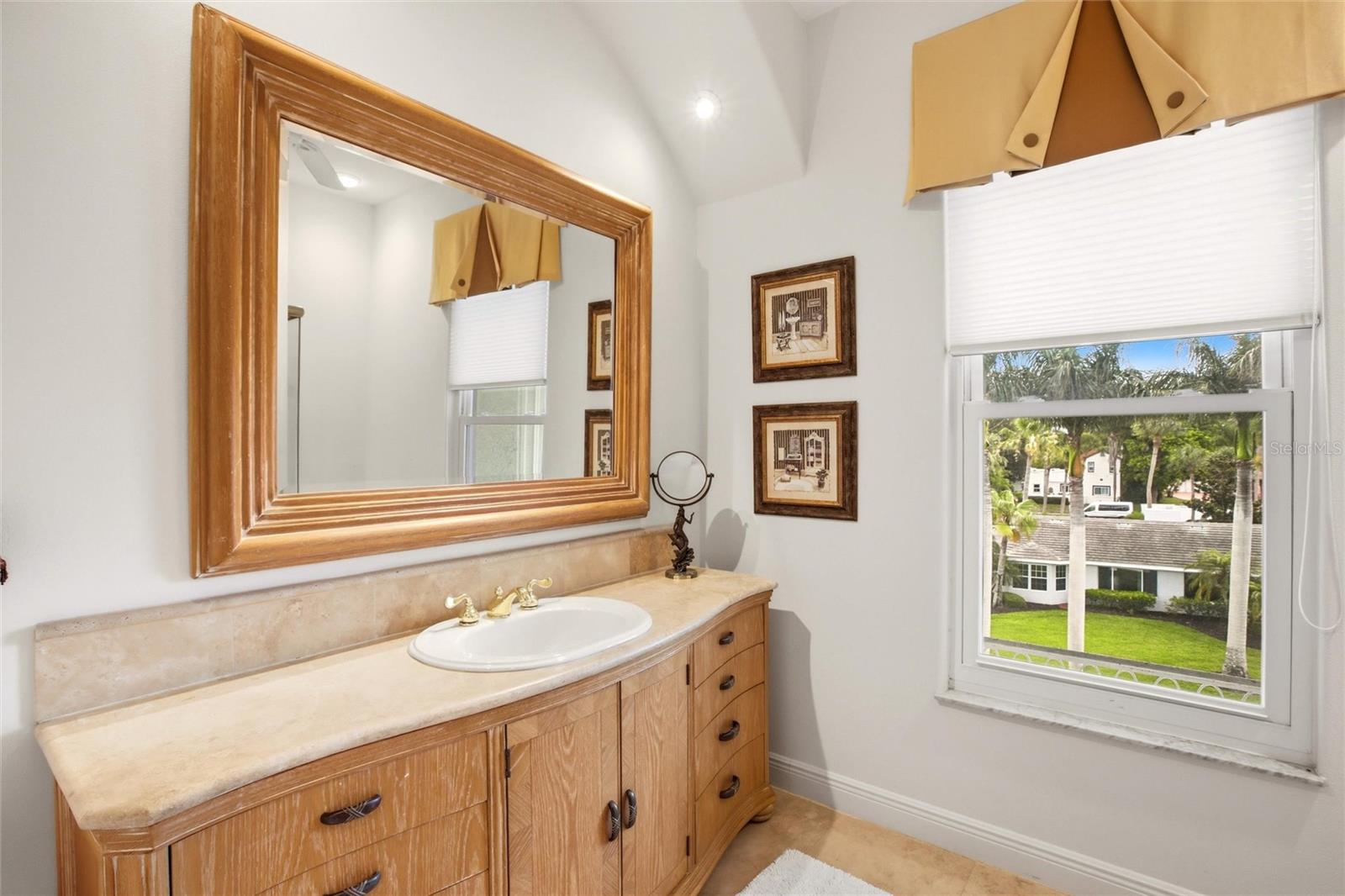 A4695898 Property Photo