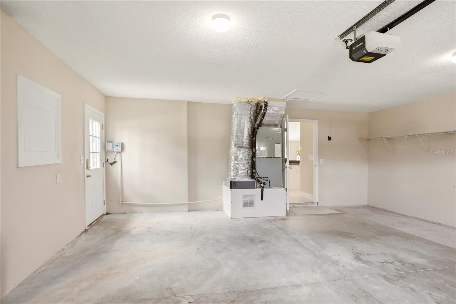A4695898 Property Photo