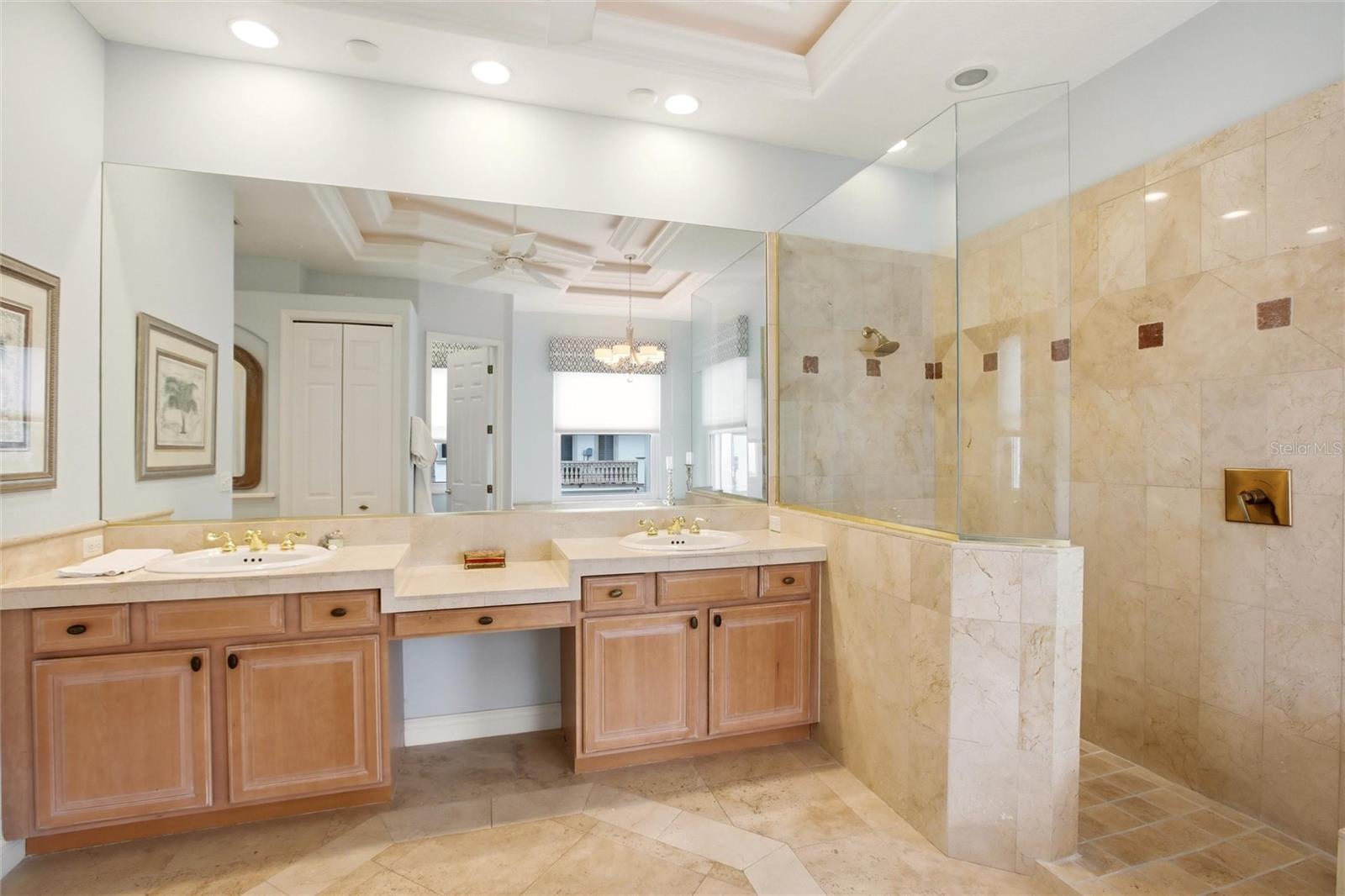 A4695898 Property Photo