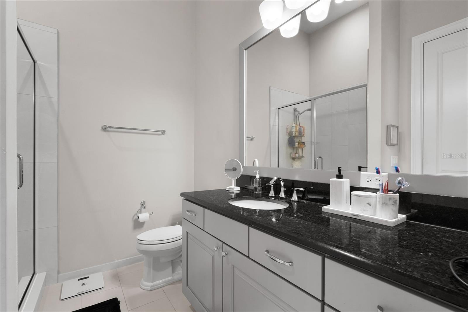 TB8515550 Property Photo