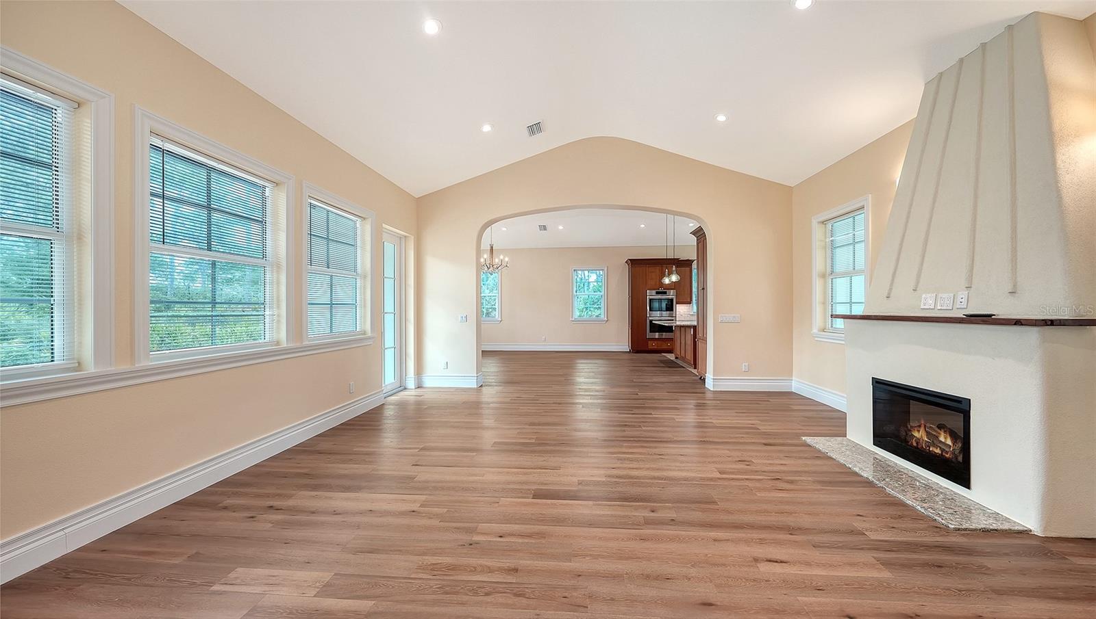 A4695959 Property Photo