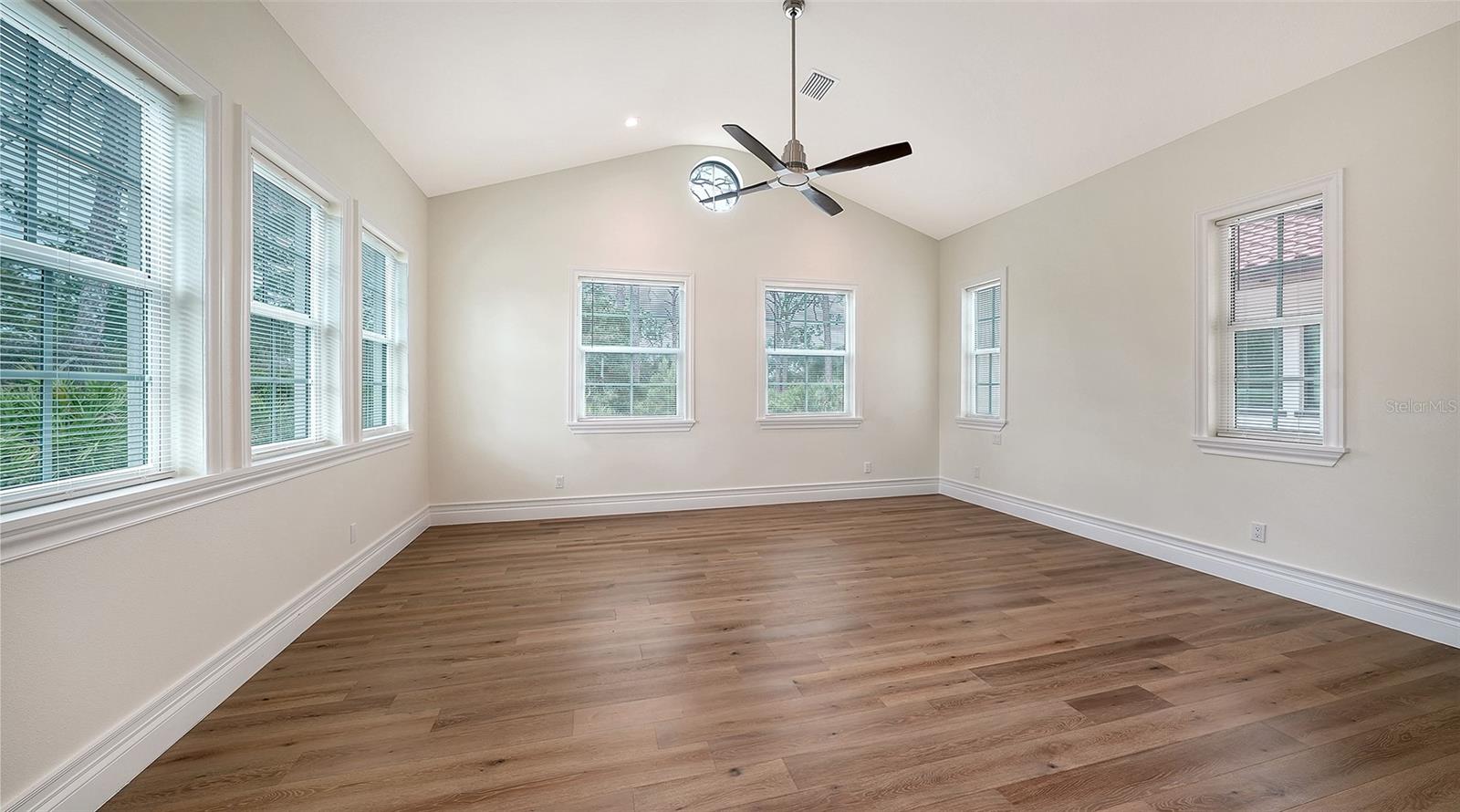 A4695959 Property Photo