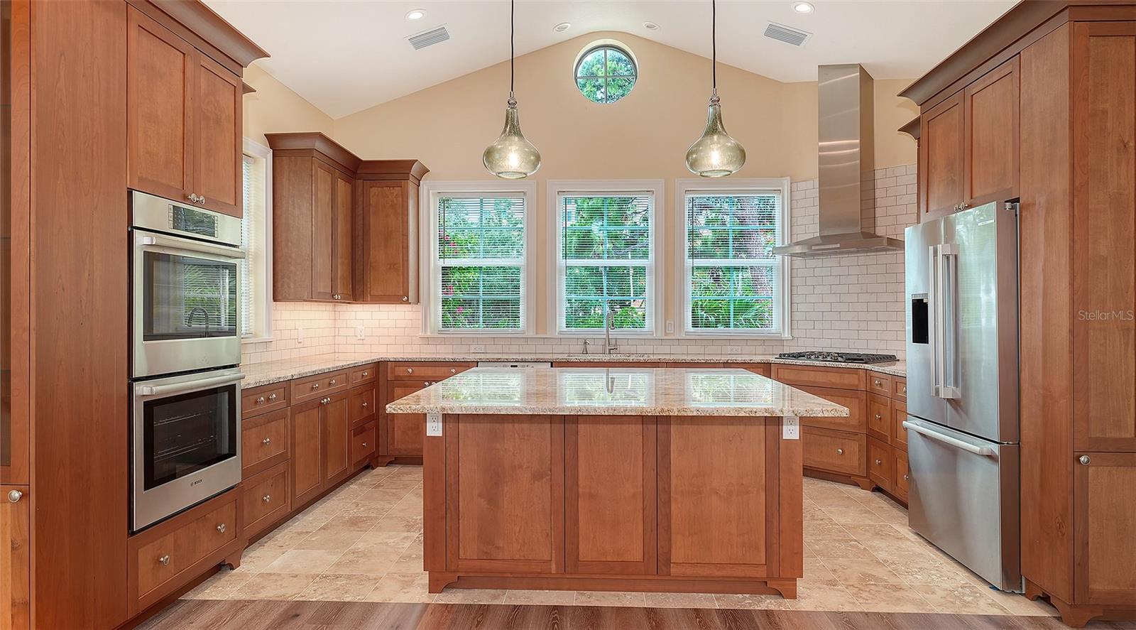 A4695959 Property Photo