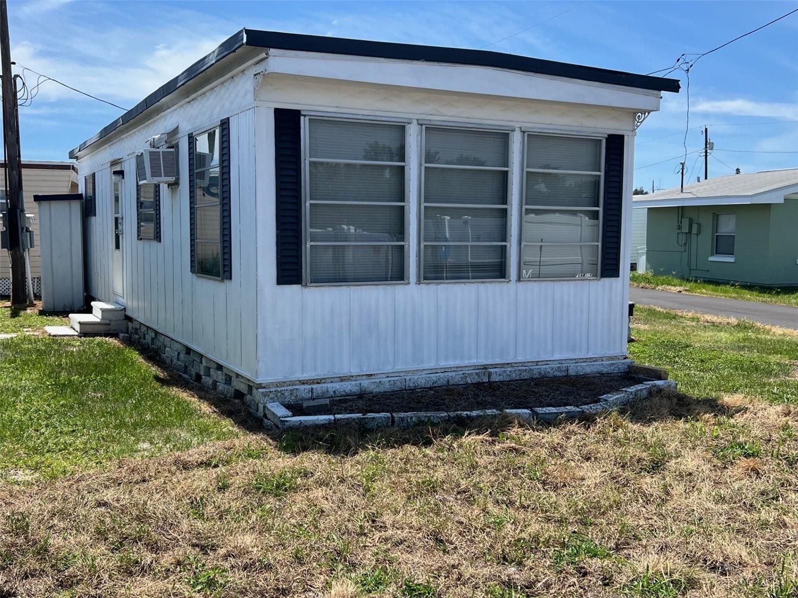 MLS# TB8516599 Property Photo
