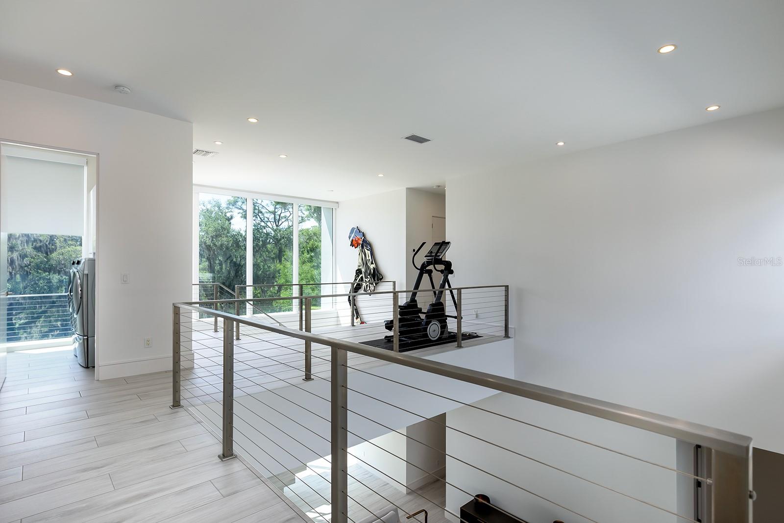 O6414890 Property Photo