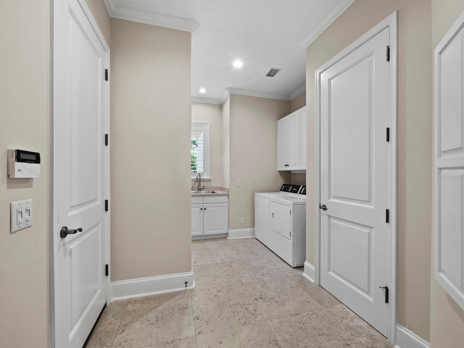 A4696603 Property Photo