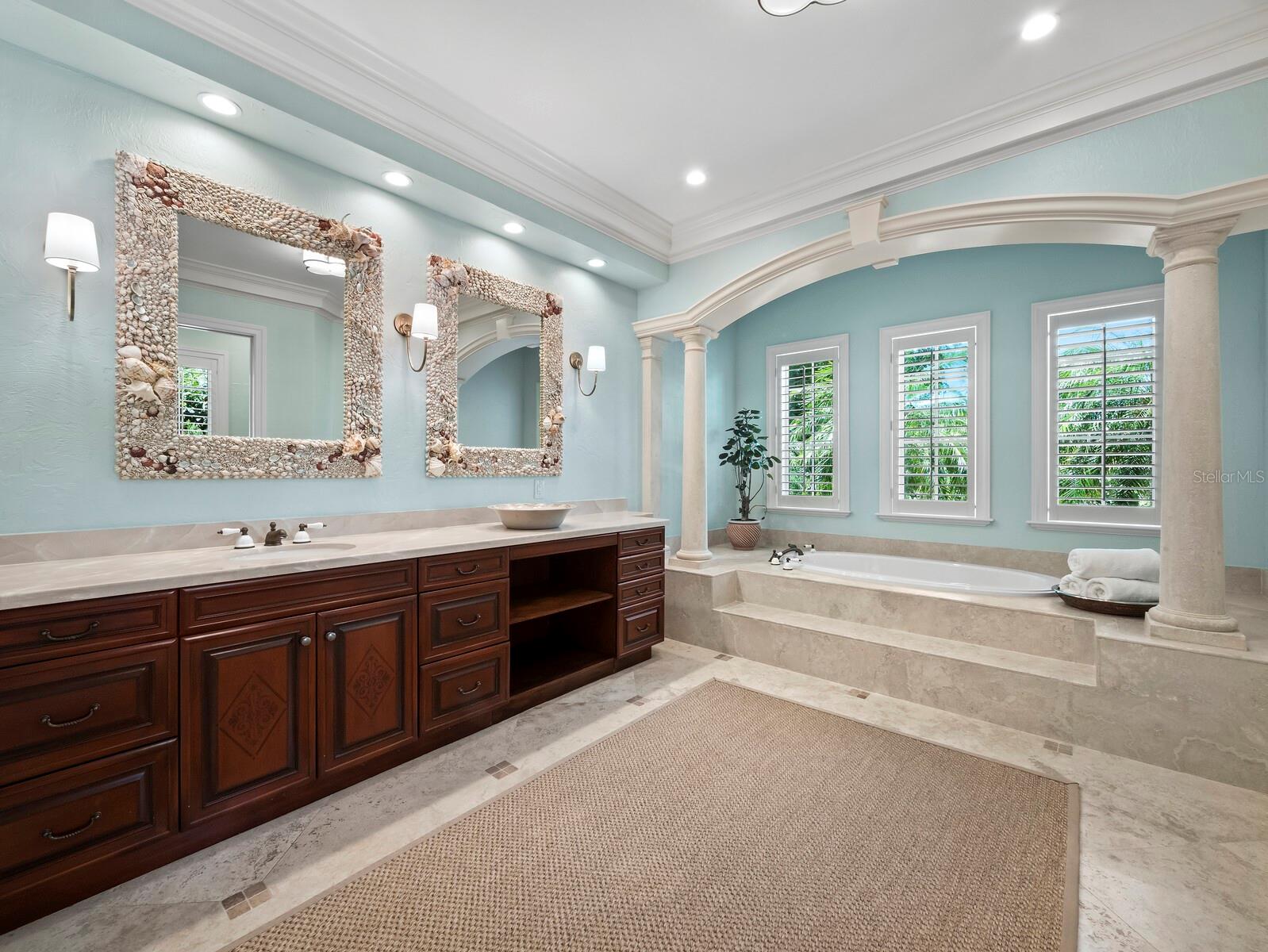 A4696603 Property Photo