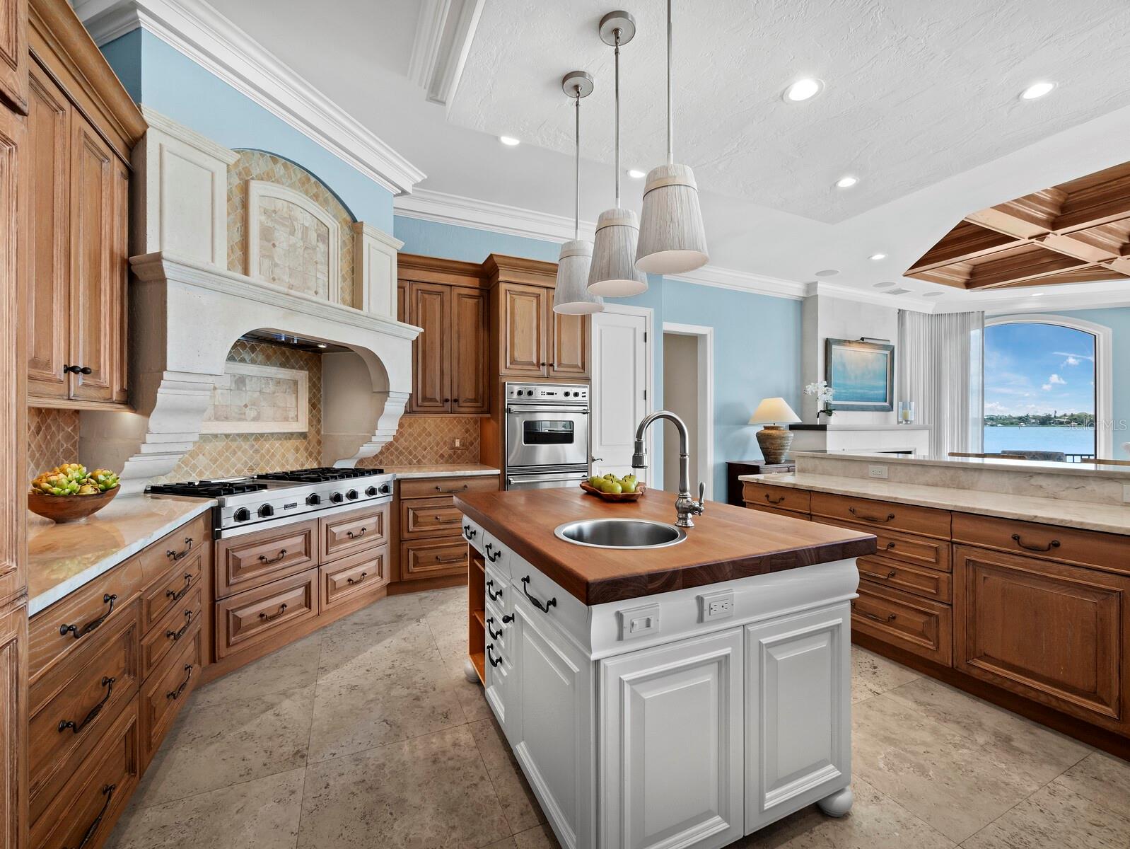 A4696603 Property Photo