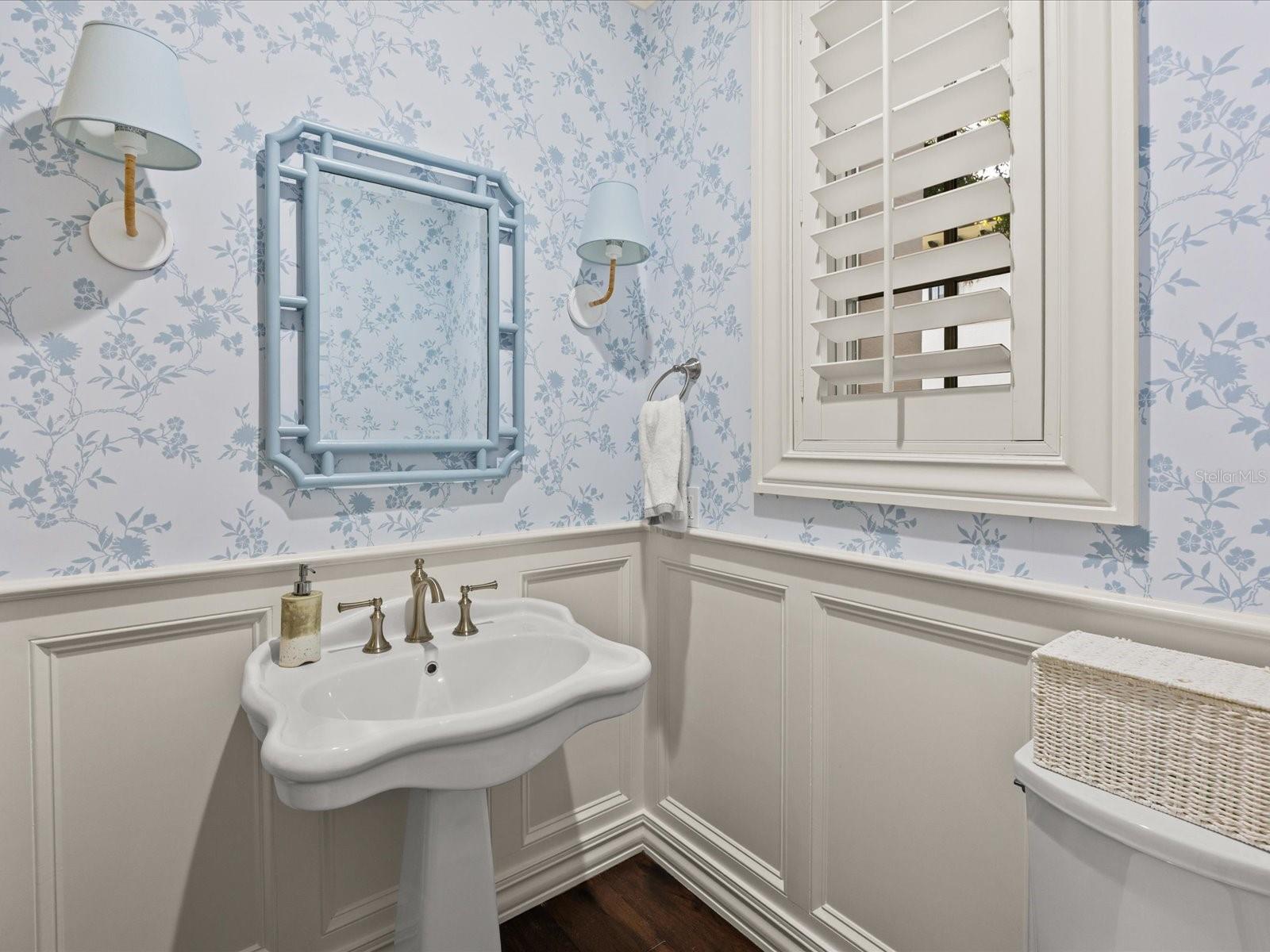 O6416194 Property Photo