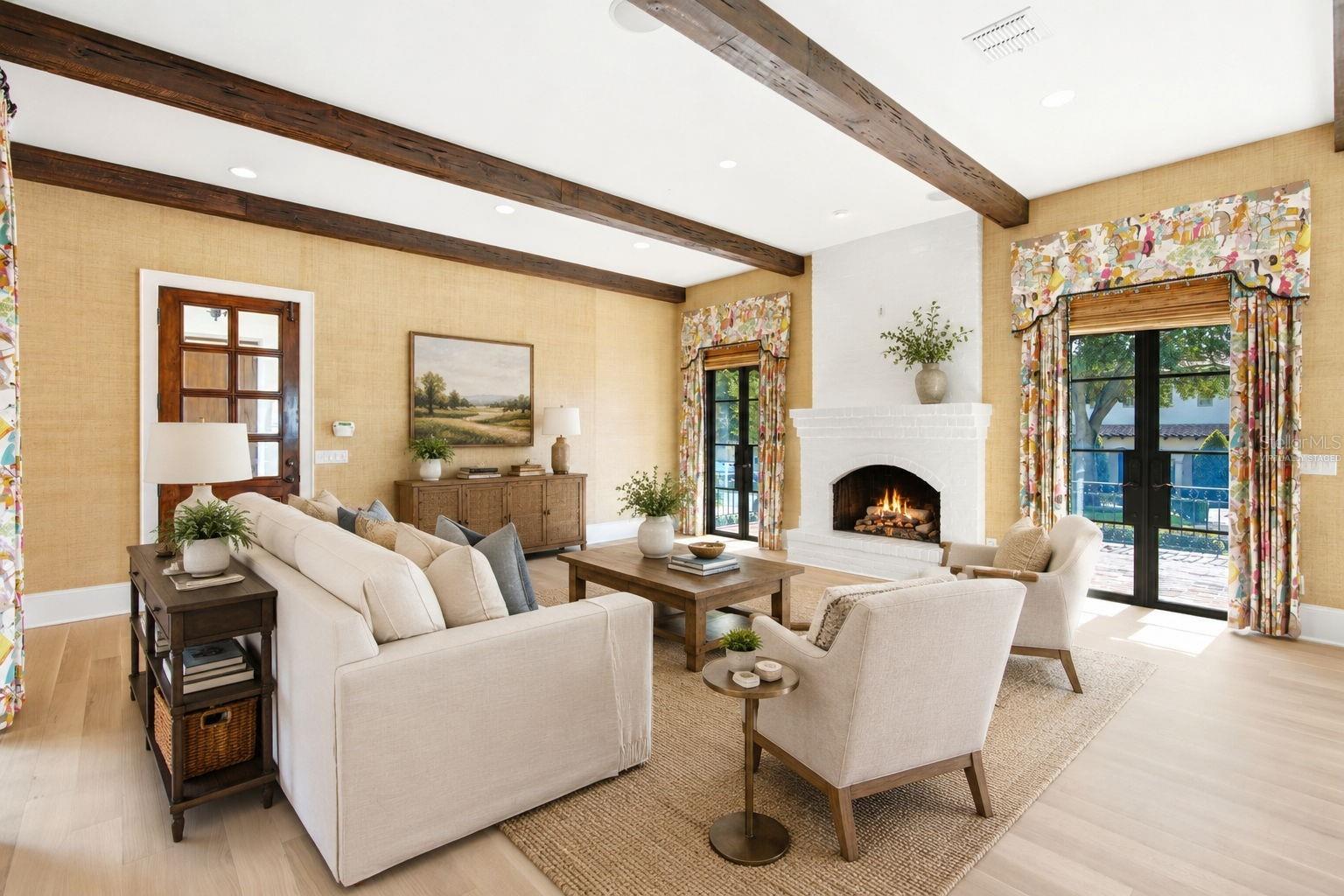 O6416342 Property Photo
