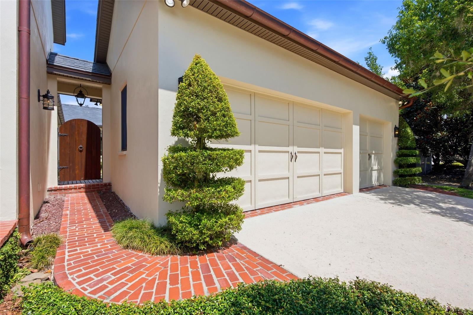 O6416342 Property Photo