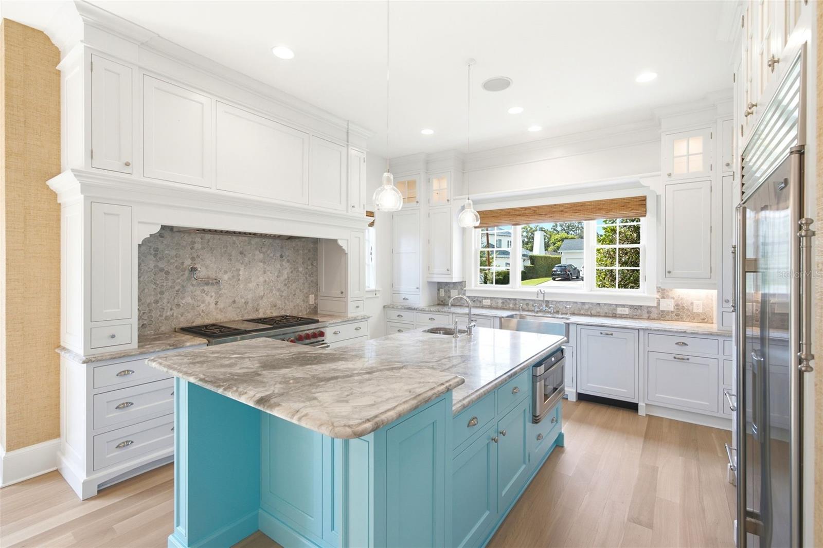 O6416342 Property Photo