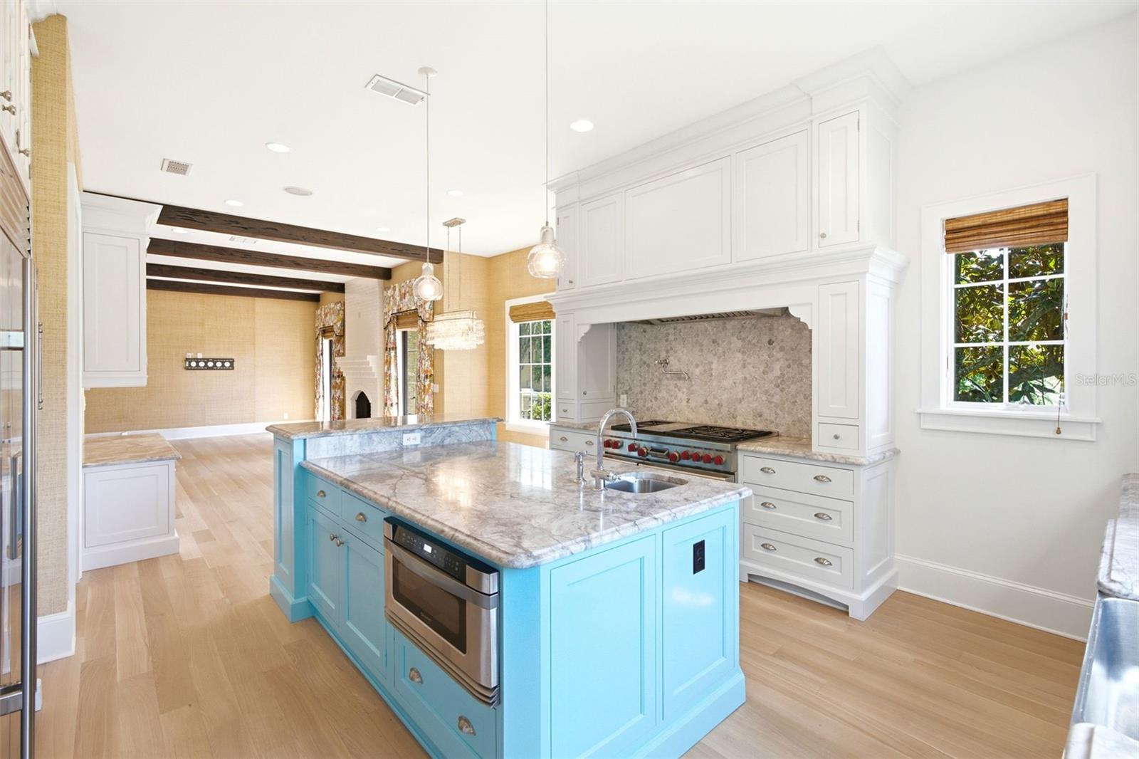 O6416342 Property Photo