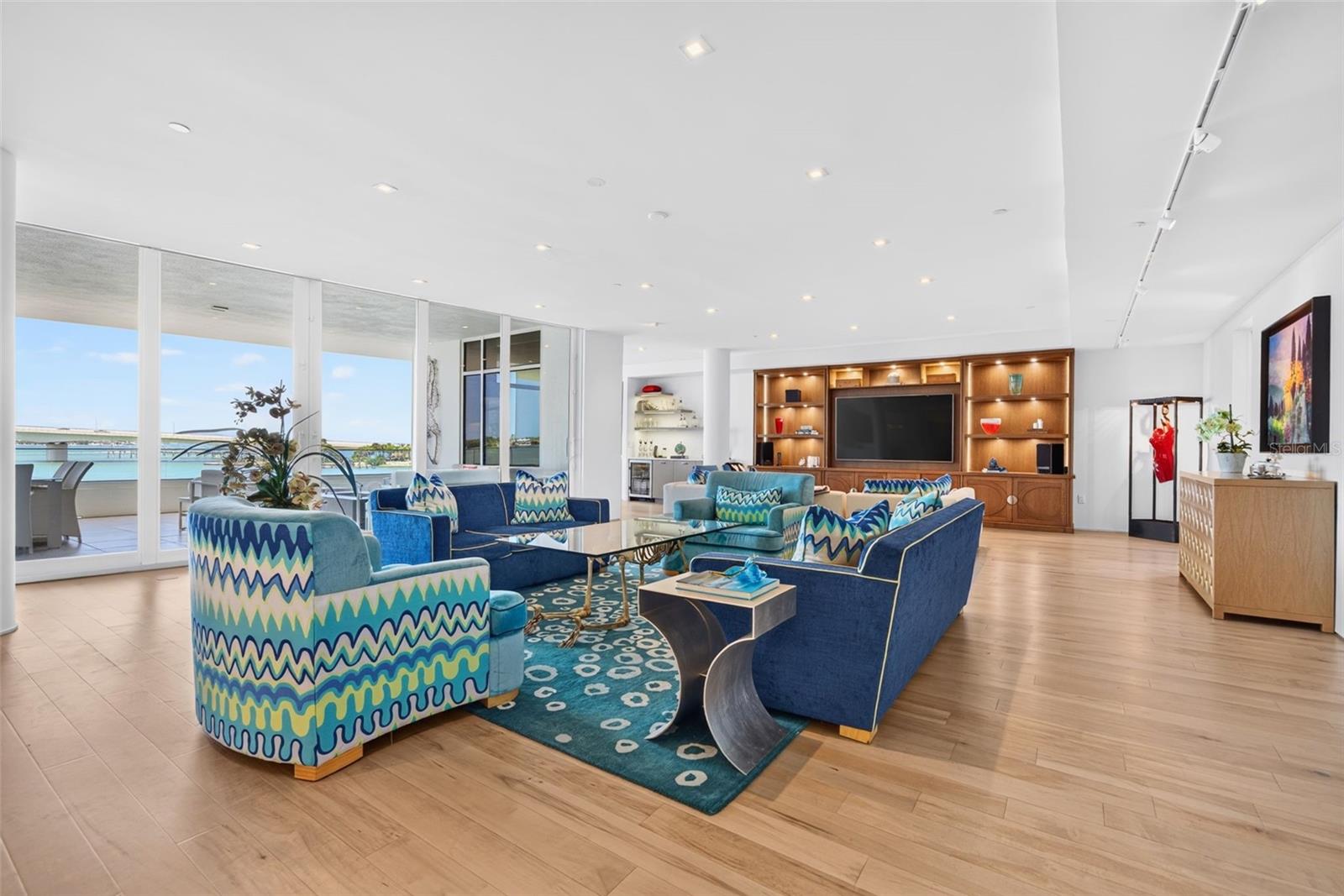A4696967 Property Photo