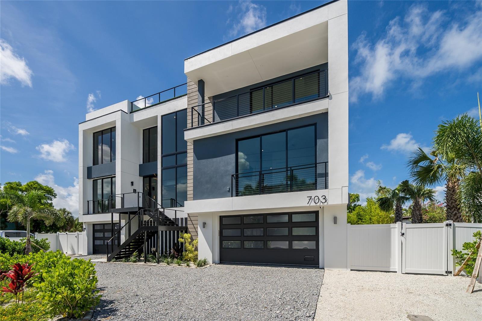 A4697213 Property Photo