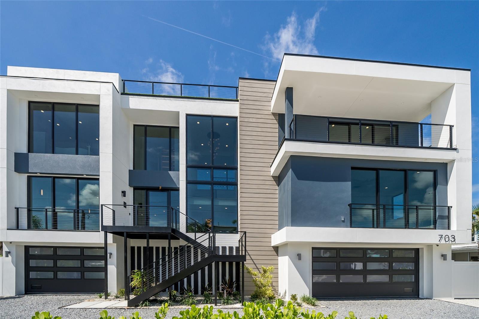 A4697213 Property Photo
