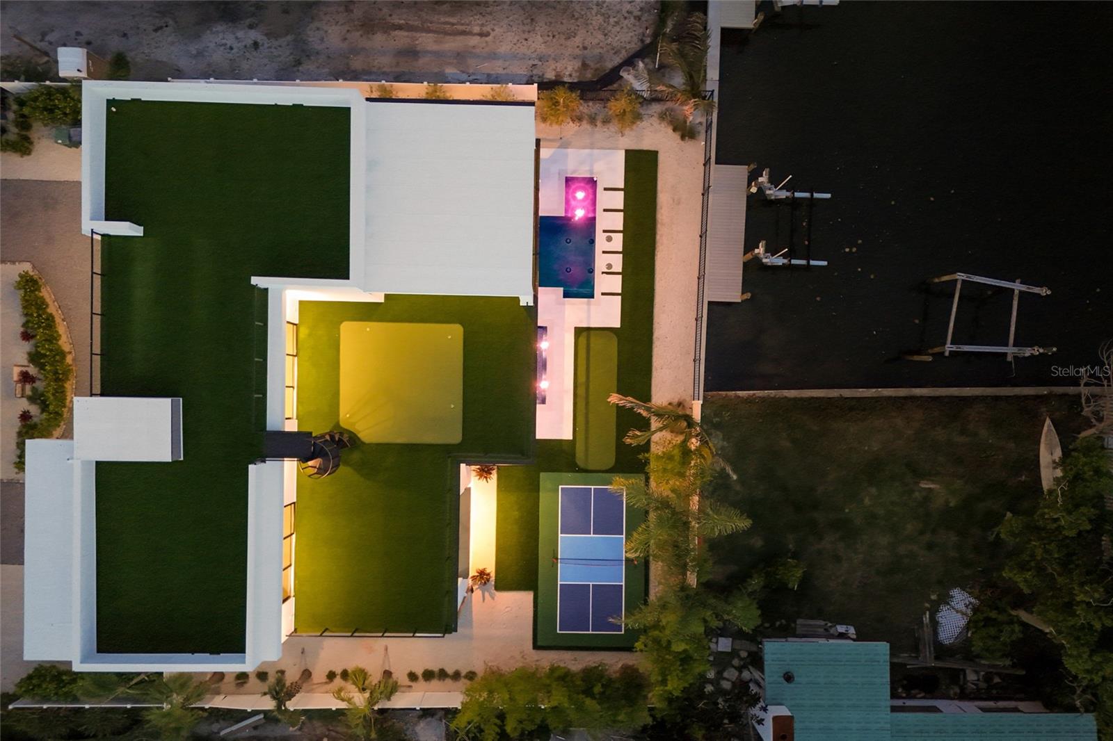 A4697213 Property Photo