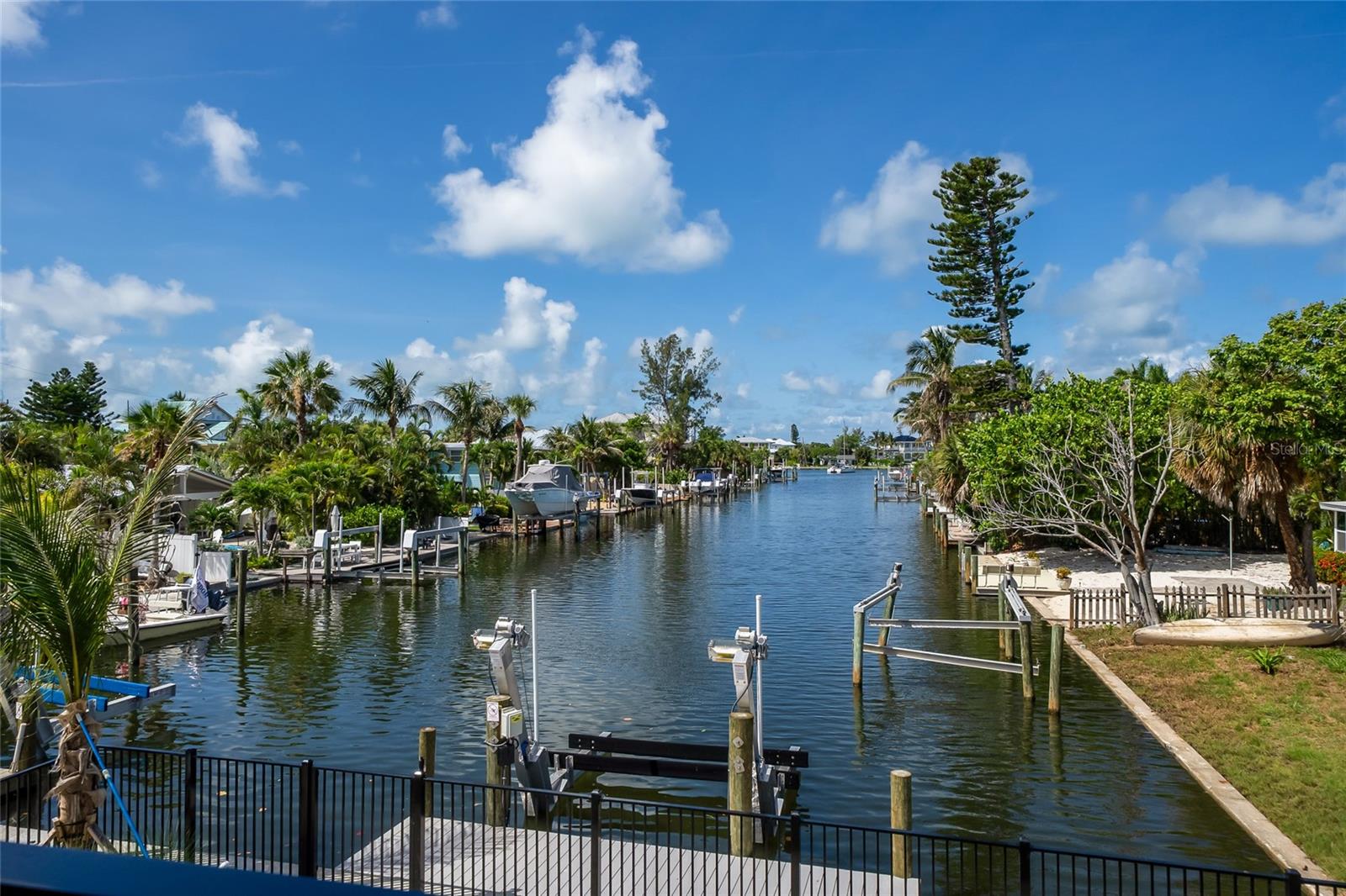A4697213 Property Photo