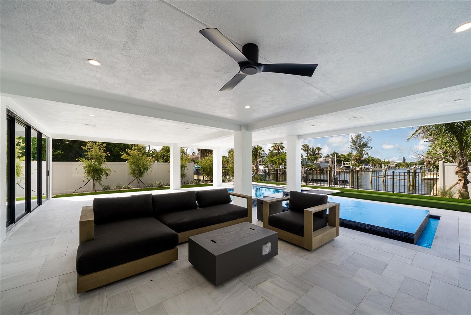 A4697213 Property Photo