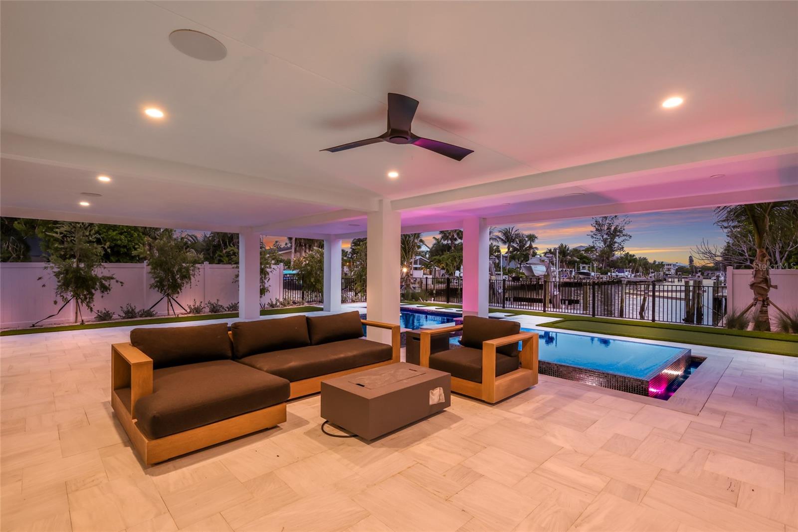 A4697213 Property Photo