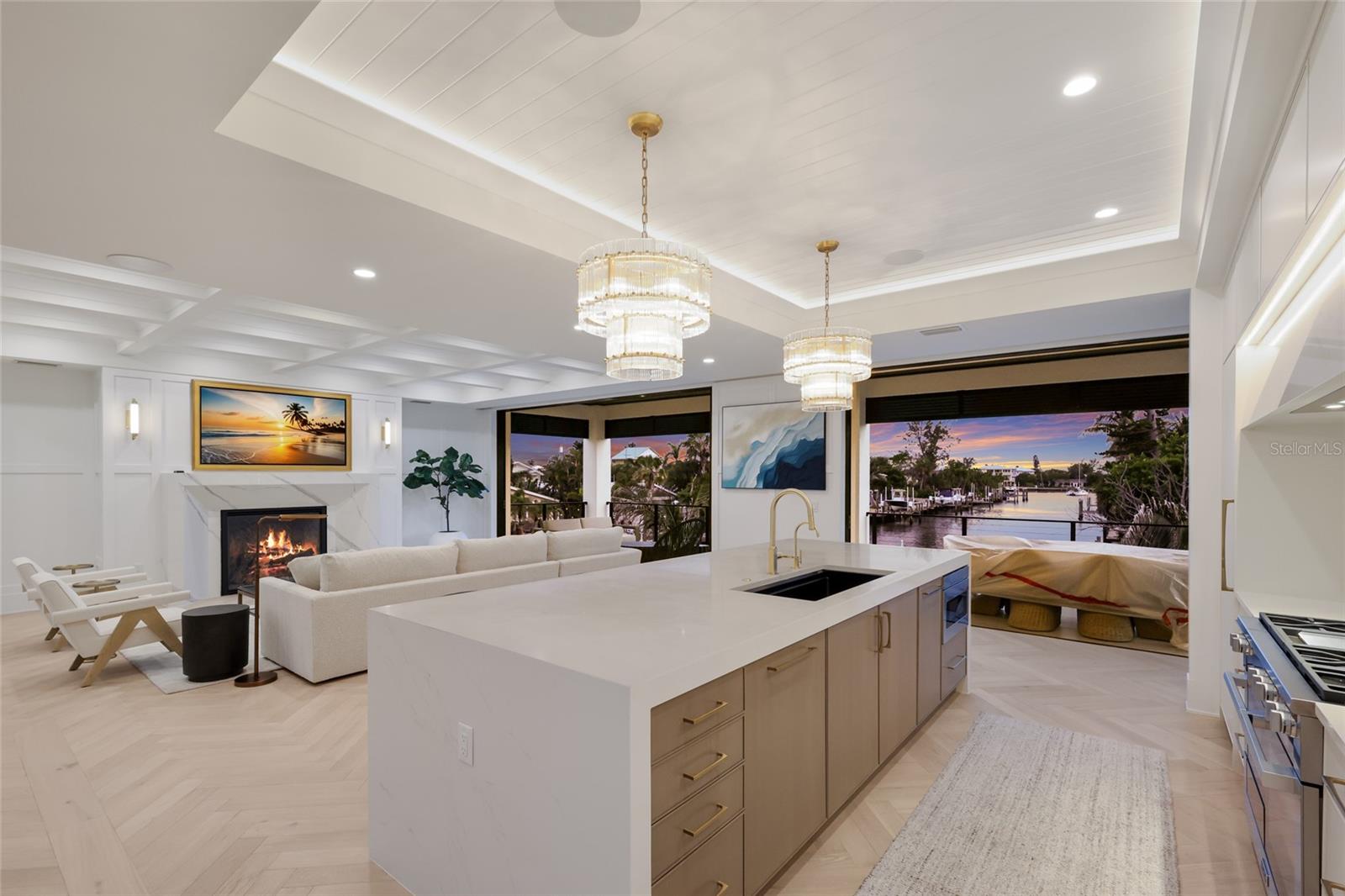 A4697213 Property Photo
