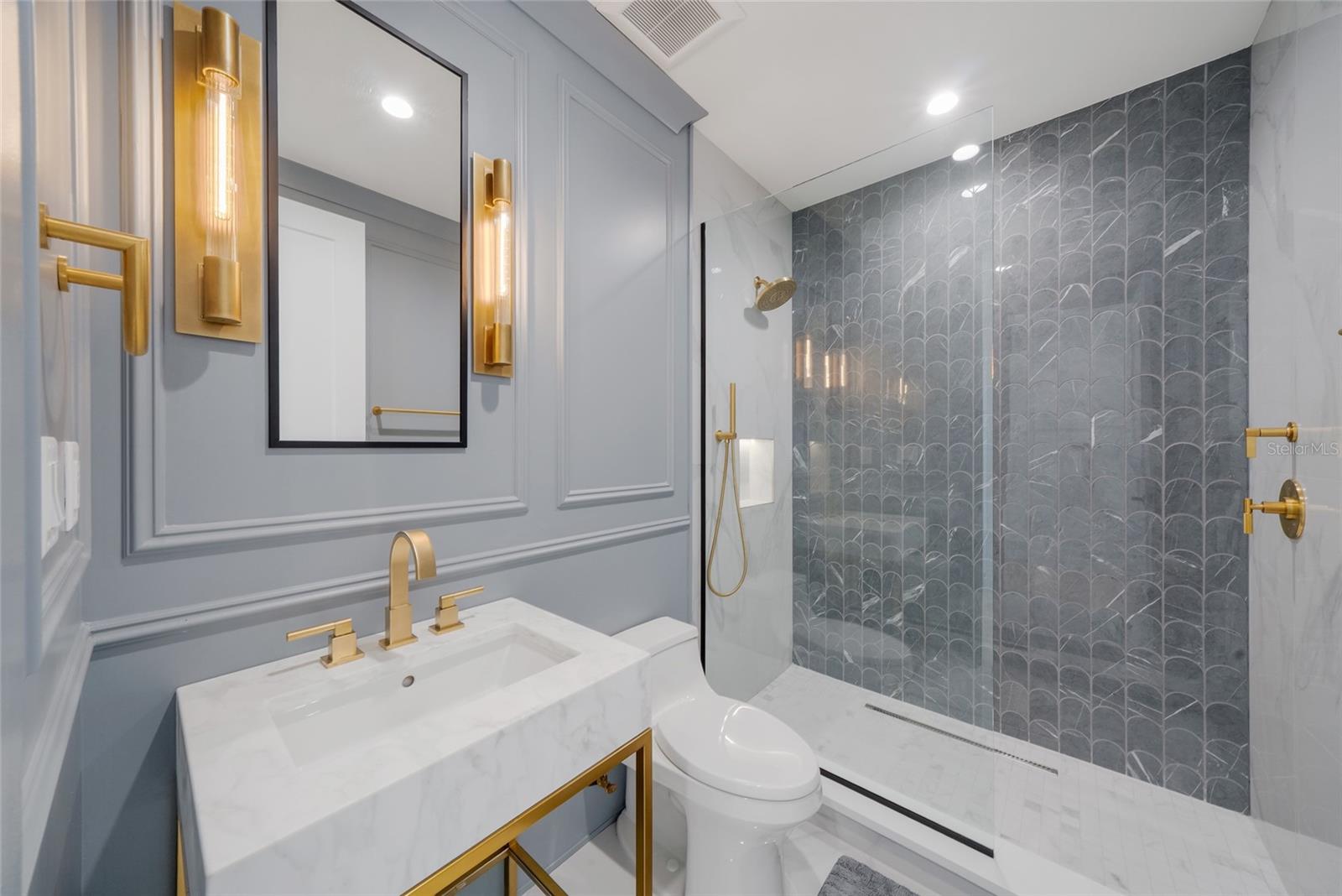 A4697213 Property Photo