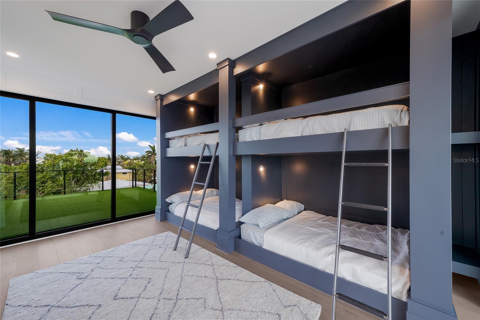 A4697213 Property Photo