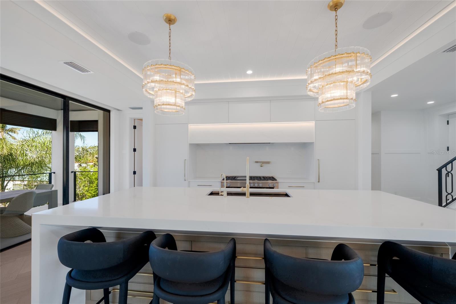 A4697213 Property Photo