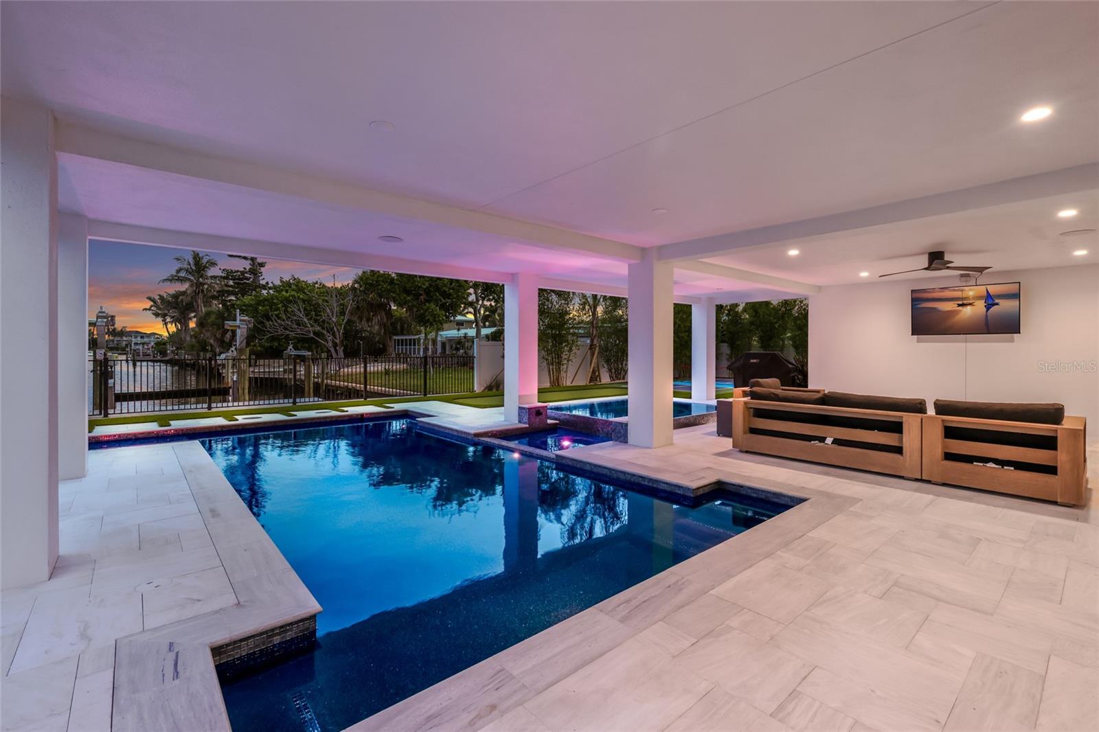 A4697213 Property Photo