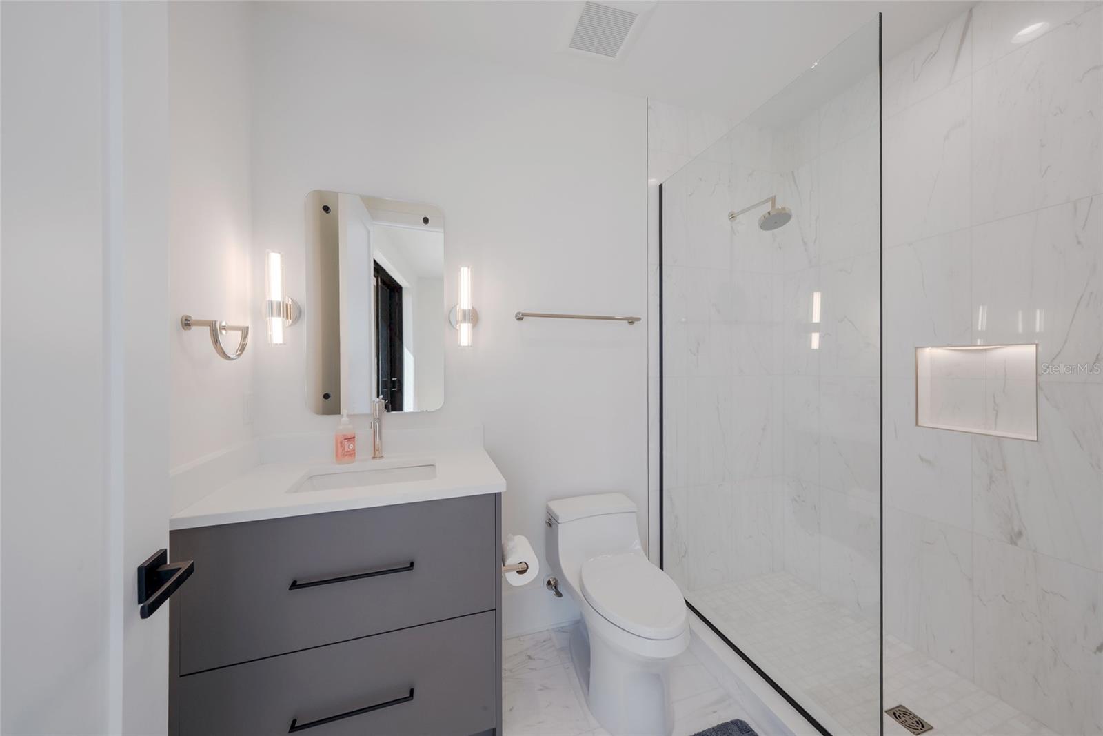 A4697213 Property Photo