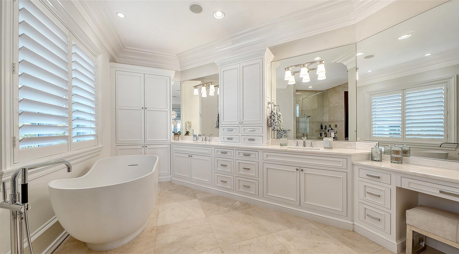 A4697230 Property Photo